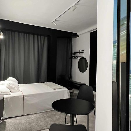 Apartmán Dama Modern & Luxury Màlaga Exteriér fotografie